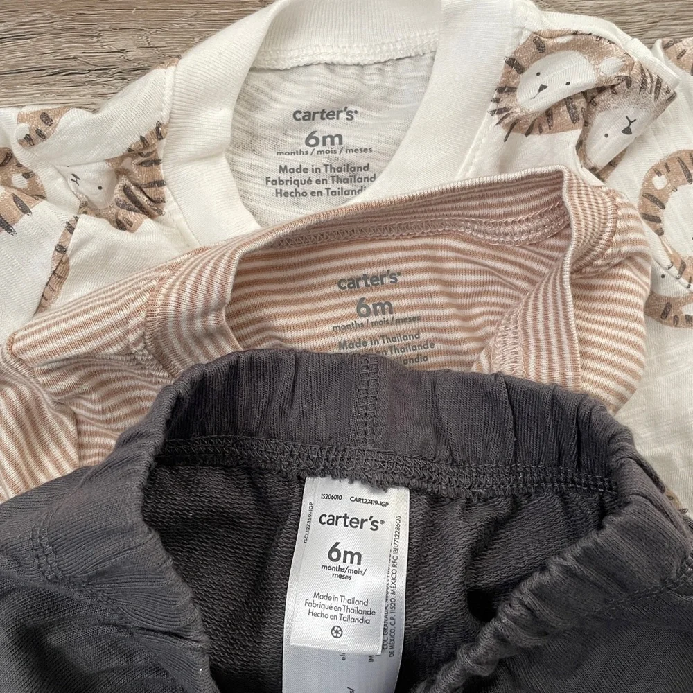 SOLD NWT Carter’s 3 piece set 6 months - Picture 4 of 4